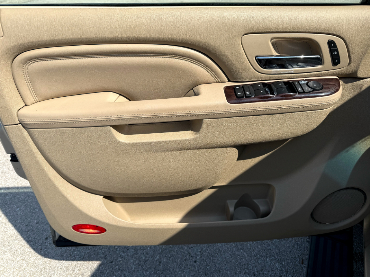 Cadillac Escalade 2WD Premium 2013