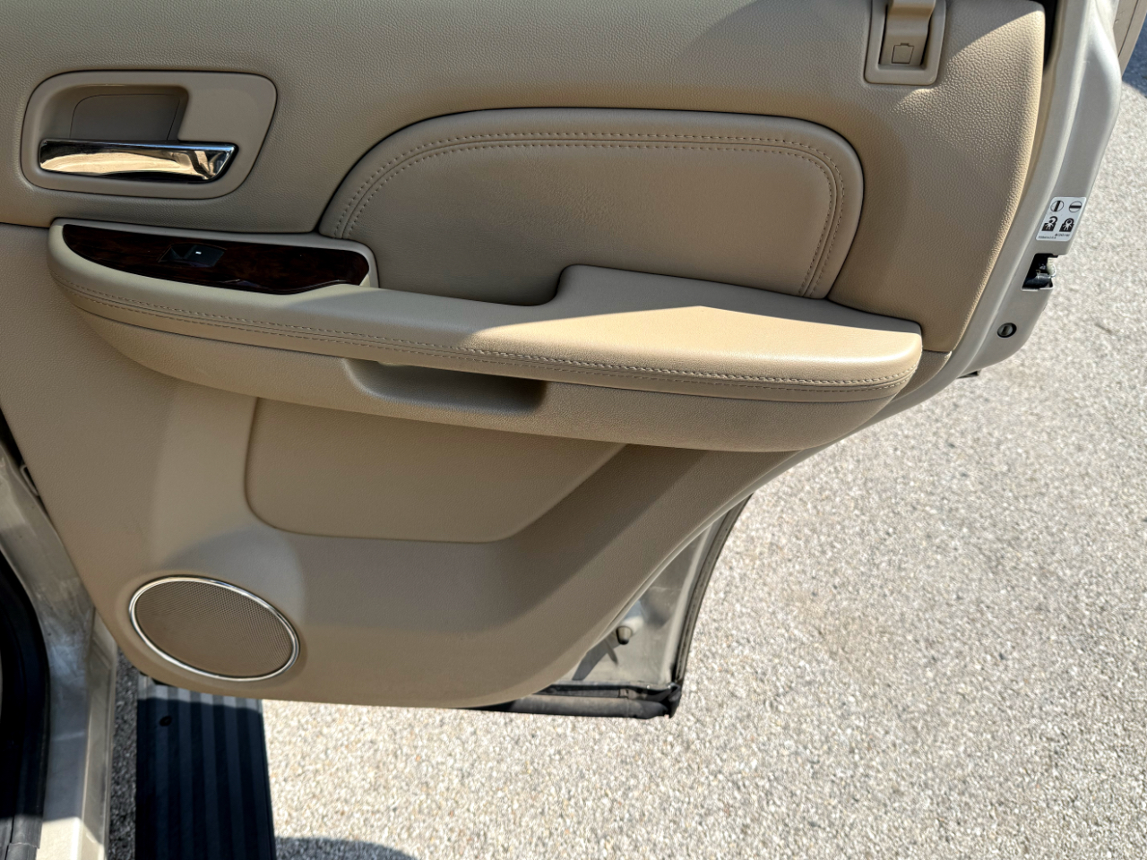 Cadillac Escalade 2WD Premium 2013