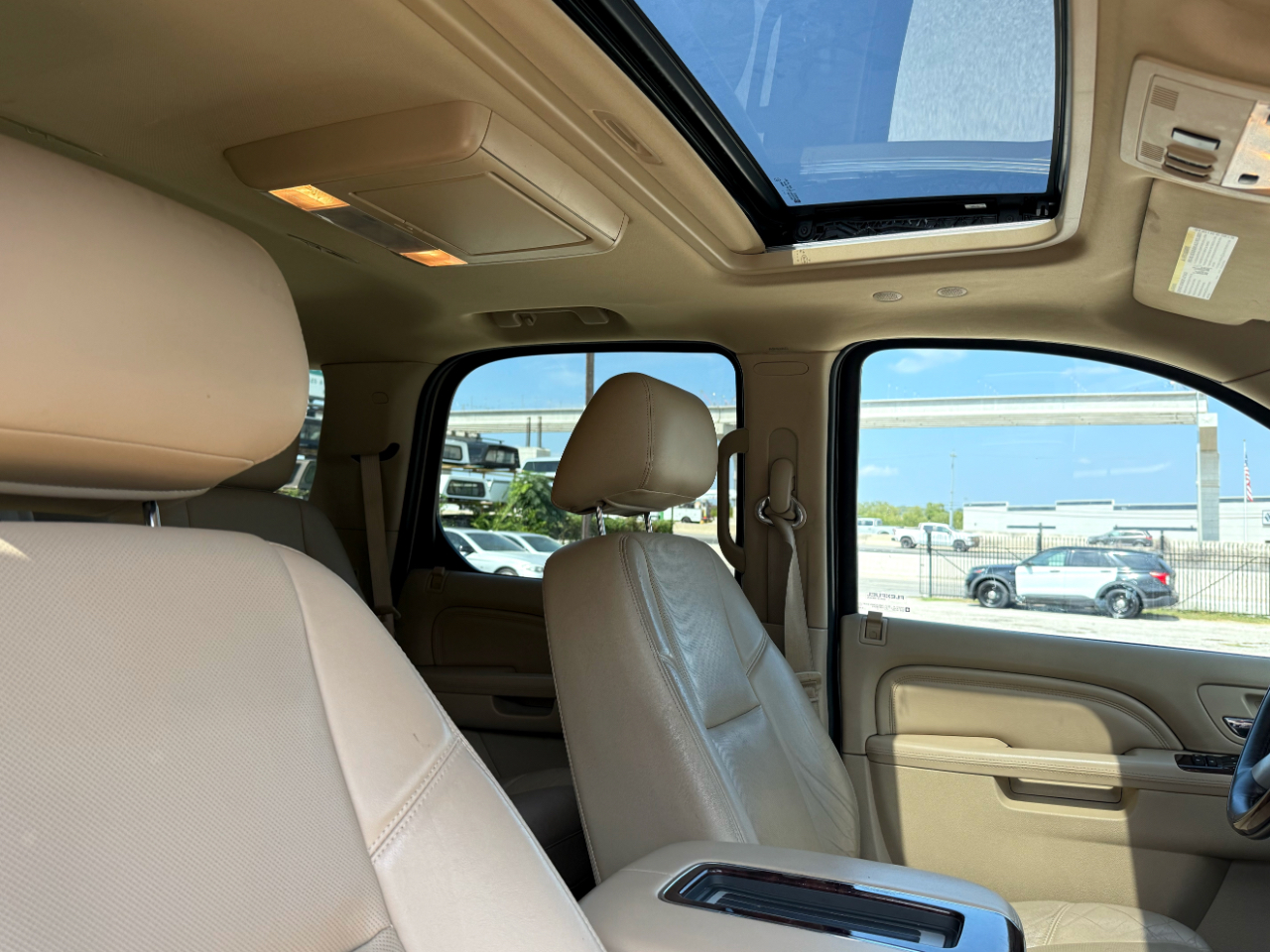 Cadillac Escalade 2WD Premium 2013