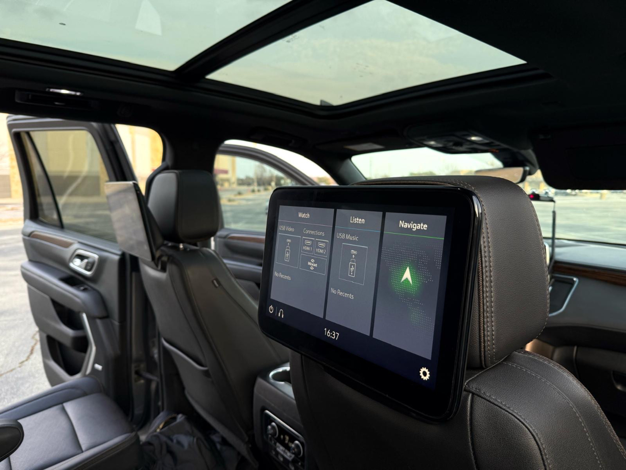 Chevrolet Tahoe High Country 4WD 2021