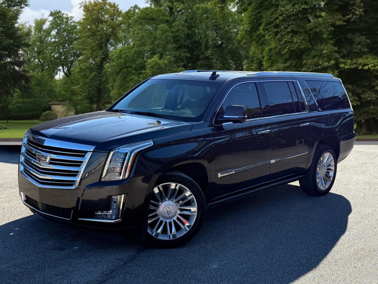 Cadillac Escalade ESV 2WD Platinum 2018