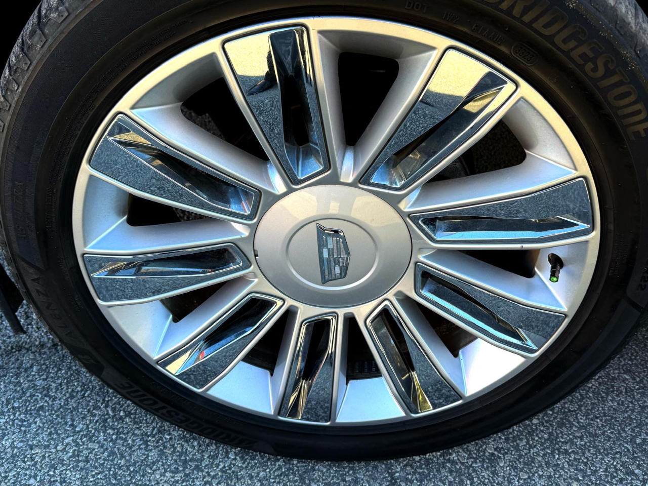 Cadillac Escalade ESV 2WD Platinum 2018