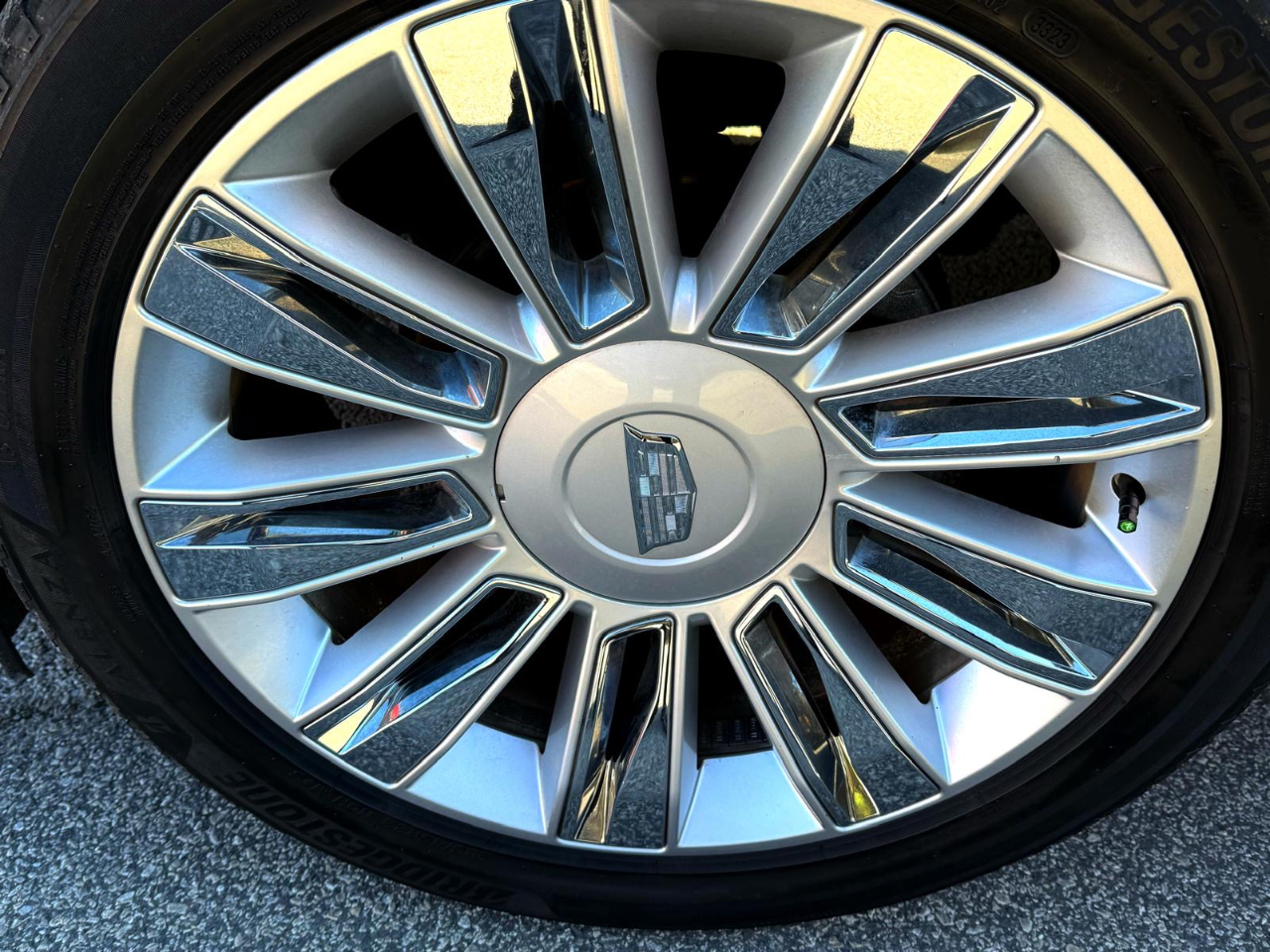 Cadillac Escalade ESV 2WD Platinum 2018