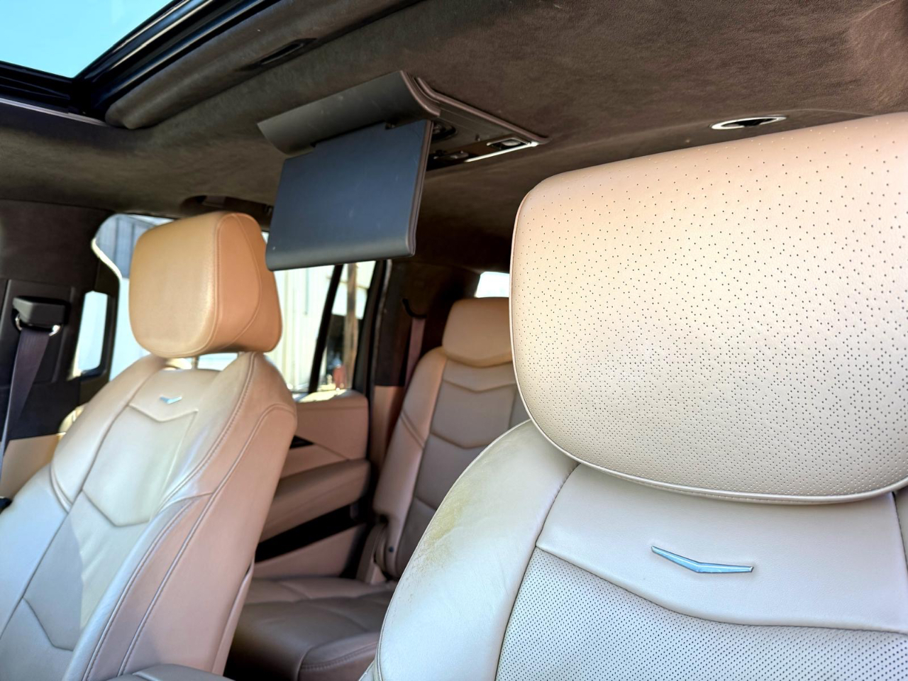 Cadillac Escalade ESV 2WD Platinum 2018