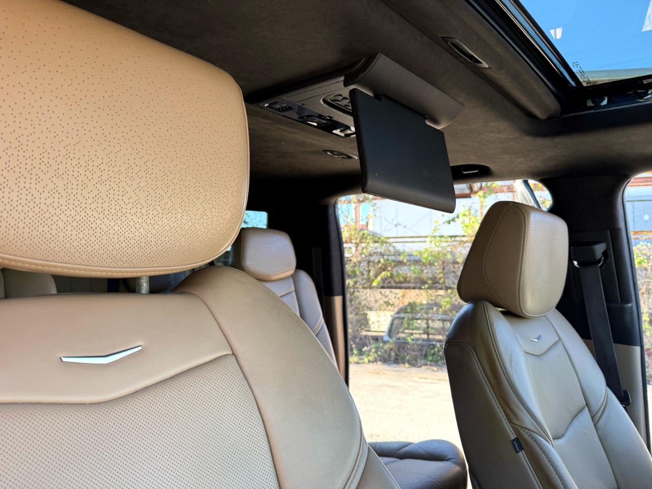 Cadillac Escalade ESV 2WD Platinum 2018