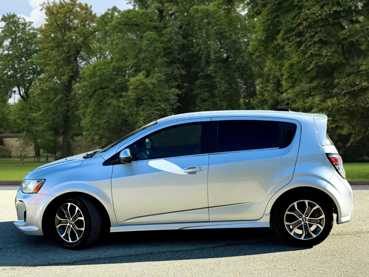 Chevrolet Sonic LT Auto 5-Door 2017