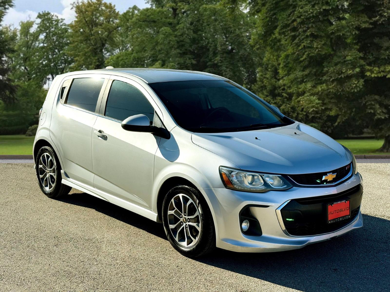 Chevrolet Sonic LT Auto 5-Door 2017