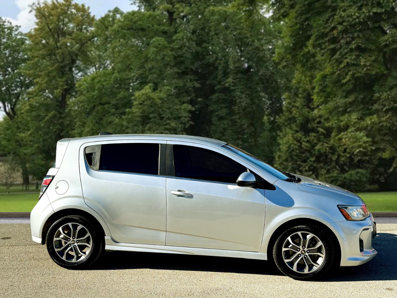 Chevrolet Sonic LT Auto 5-Door 2017