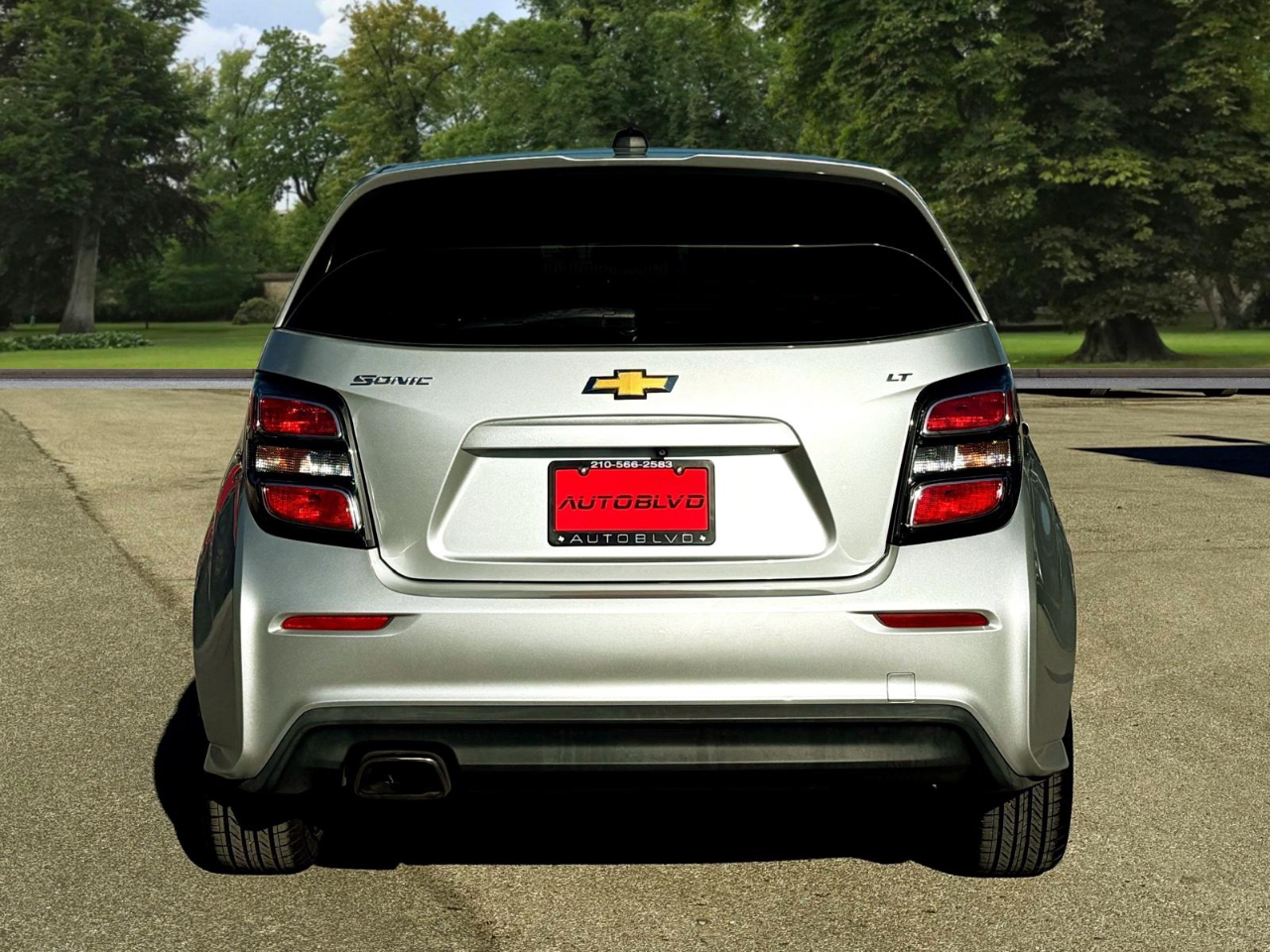 Chevrolet Sonic LT Auto 5-Door 2017