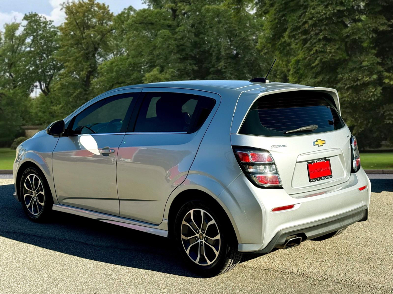Chevrolet Sonic LT Auto 5-Door 2017