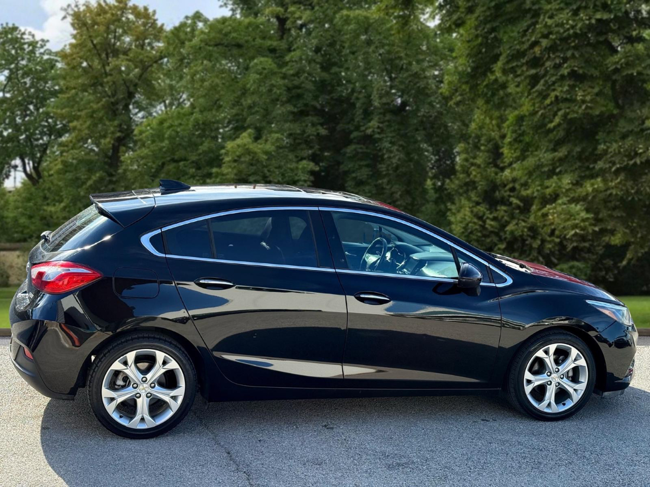 Chevrolet Cruze Premier Hatchback 2017