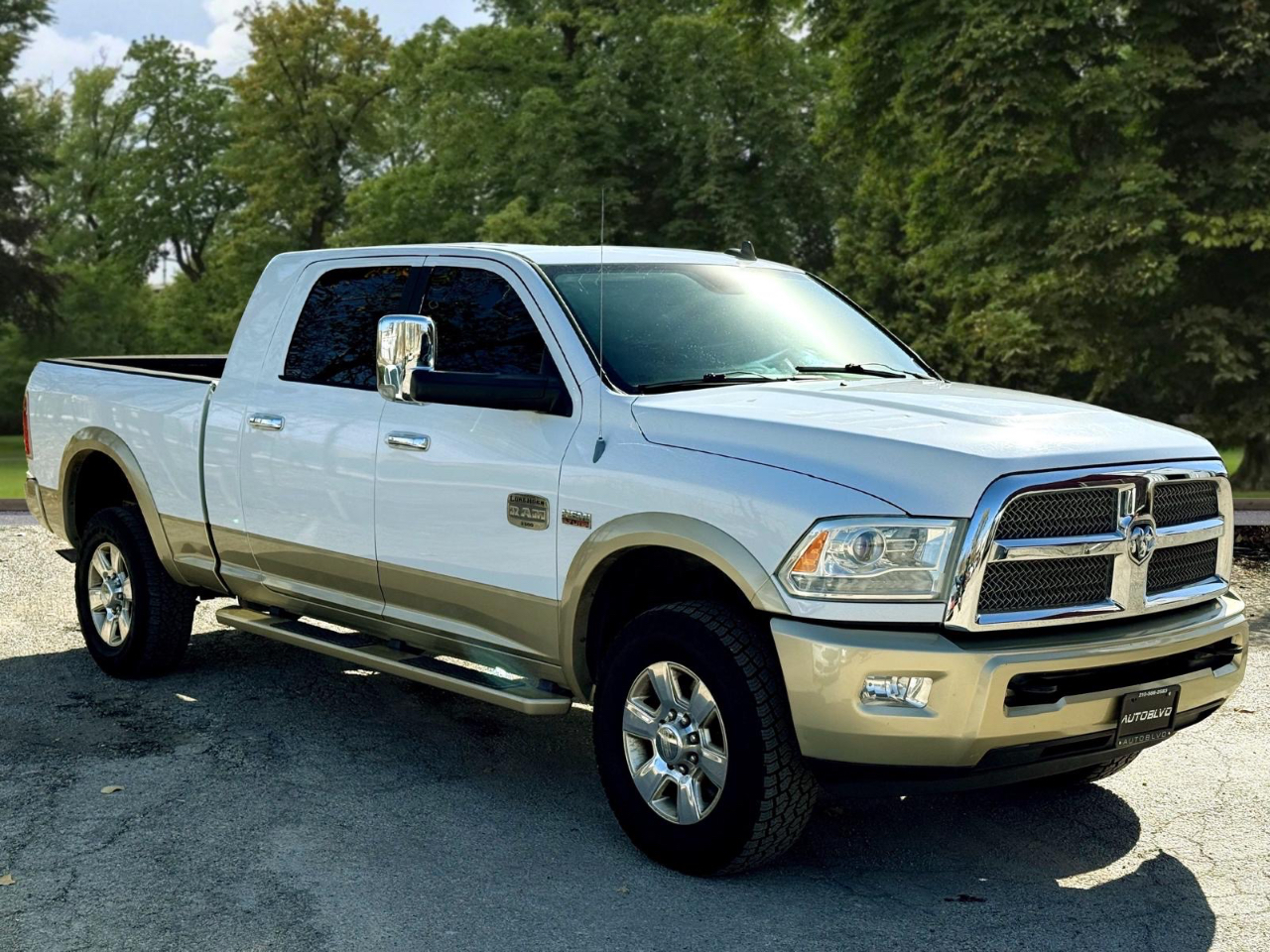 RAM 2500 Longhorn Mega Cab SWB 4WD 2014