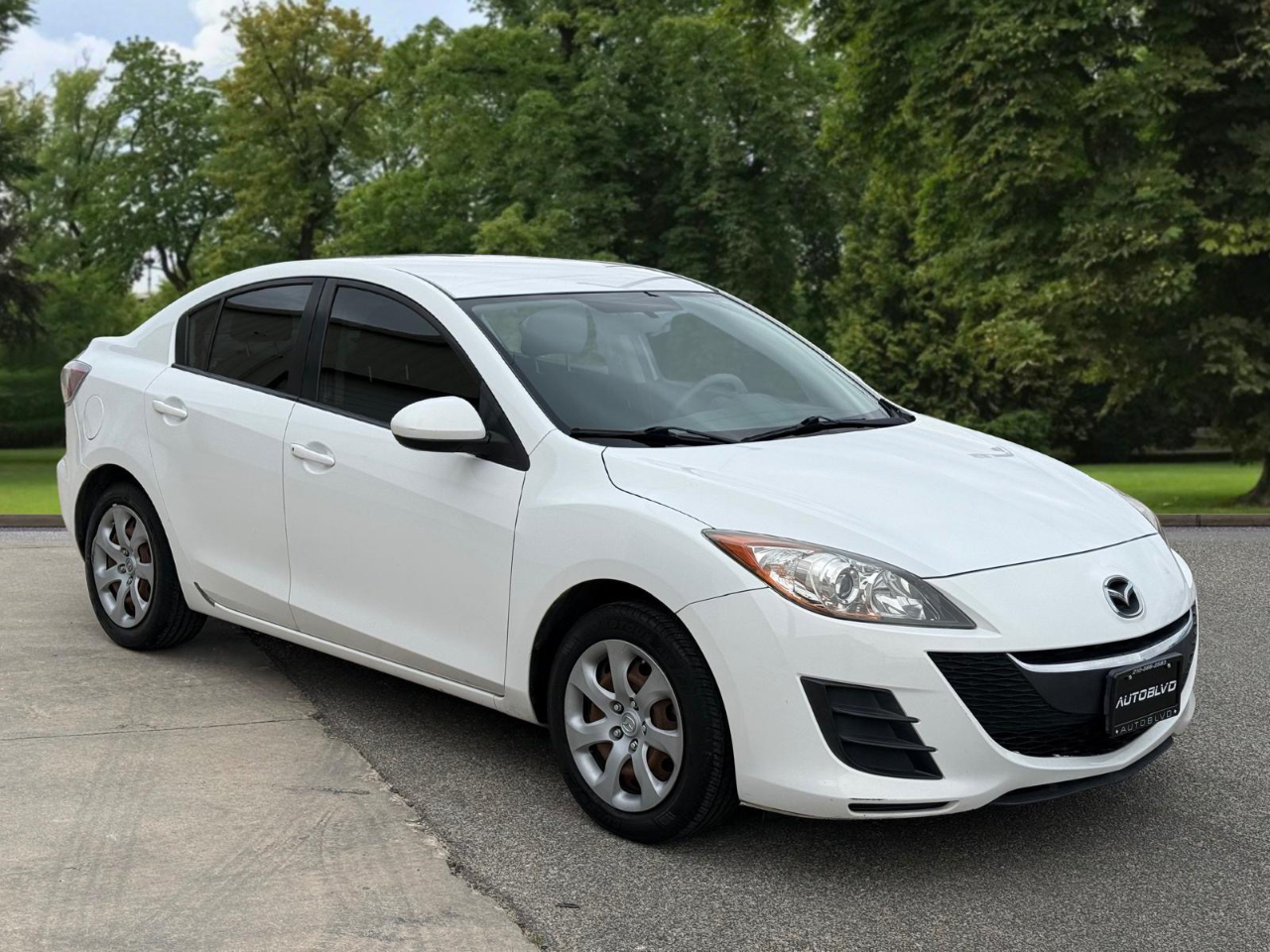 Mazda MAZDA3 i Touring 4-door 2010