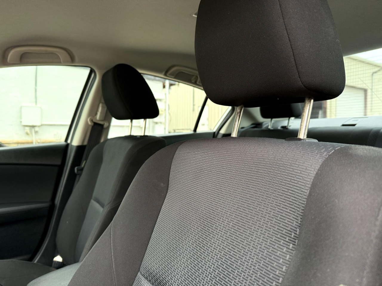 Mazda MAZDA3 i Touring 4-door 2010