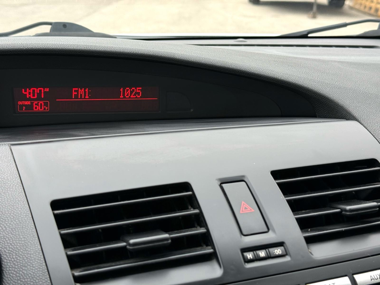 Mazda MAZDA3 i Touring 4-door 2010