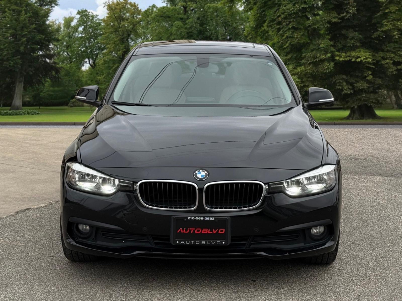 BMW 3-Series 320i Sedan 2016