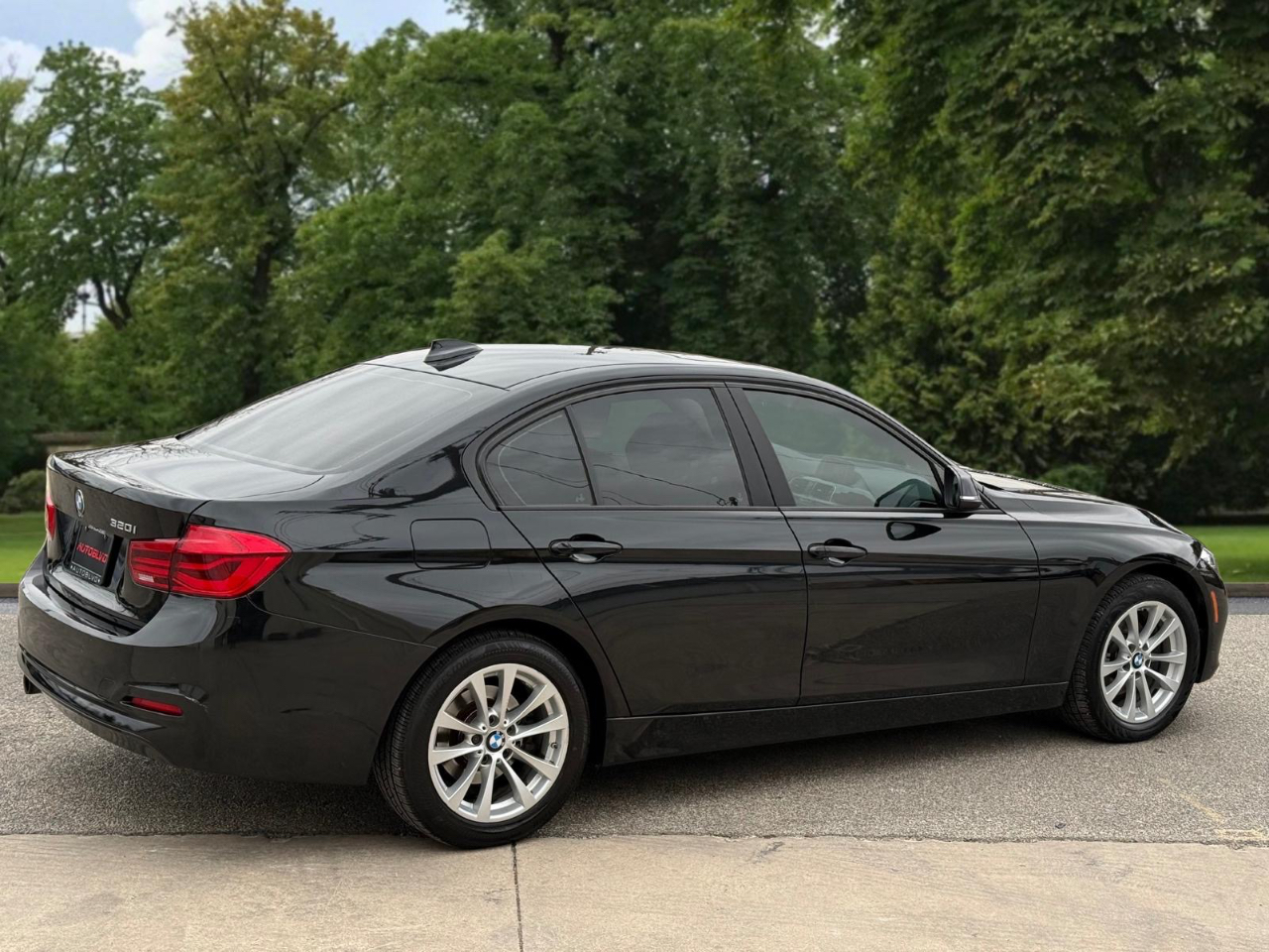 BMW 3-Series 320i Sedan 2016