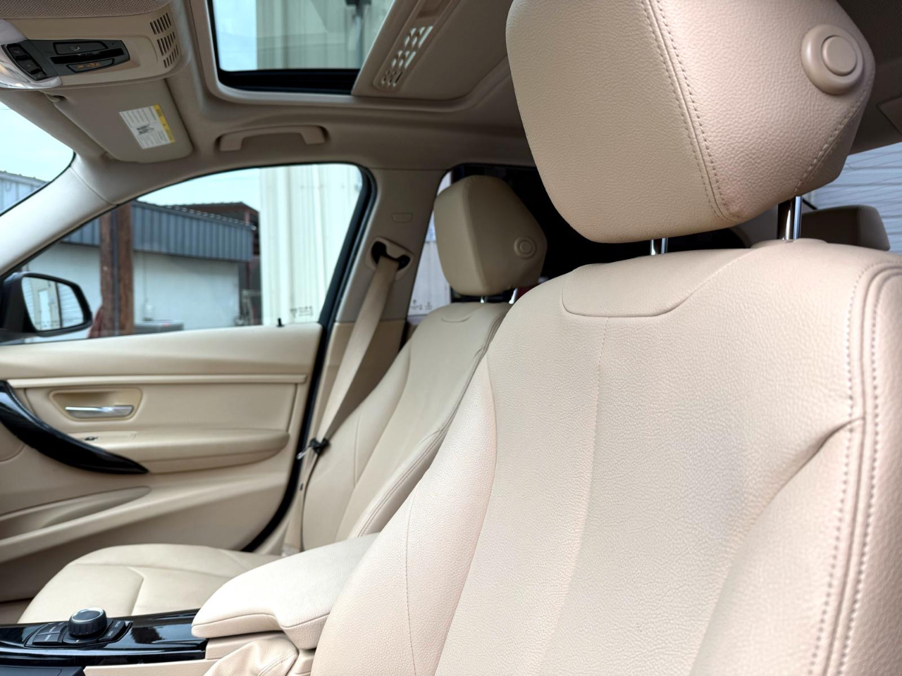 BMW 3-Series 320i Sedan 2016