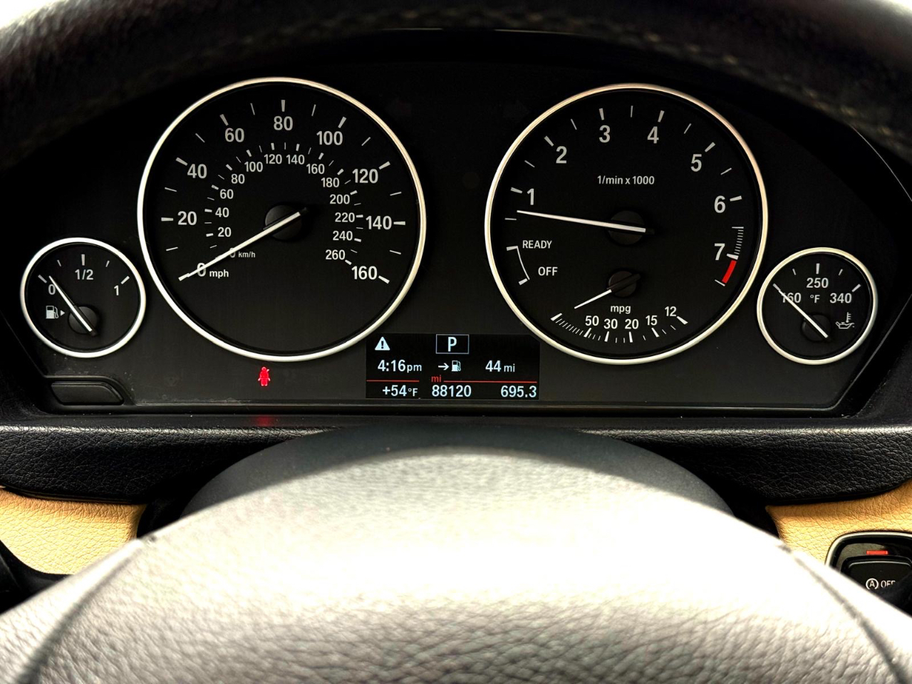 BMW 3-Series 320i Sedan 2016