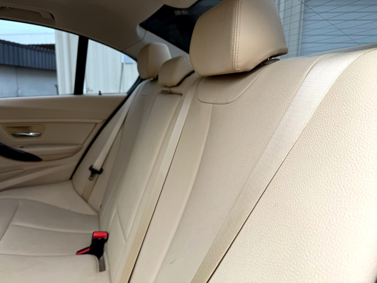 BMW 3-Series 320i Sedan 2016