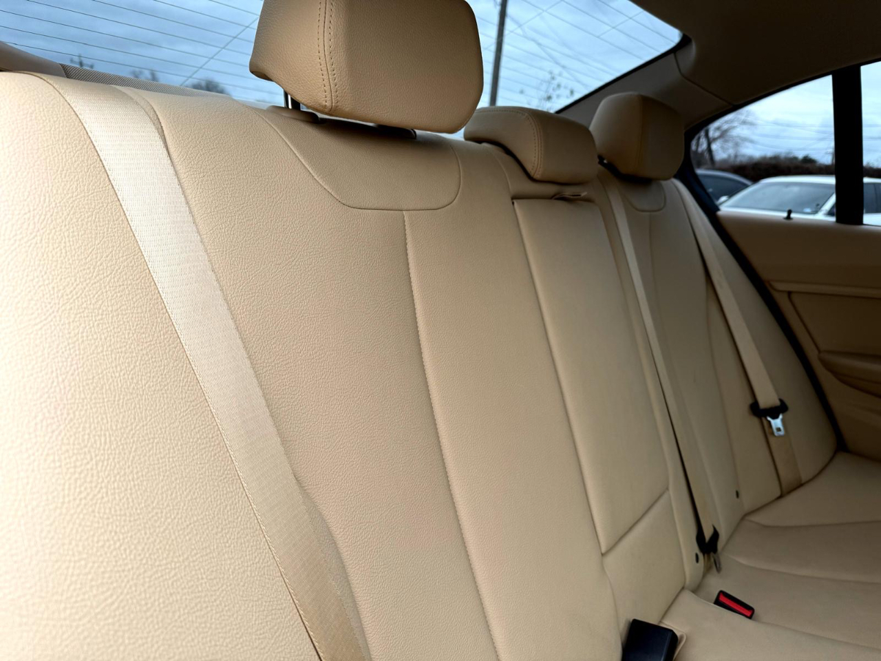 BMW 3-Series 320i Sedan 2016