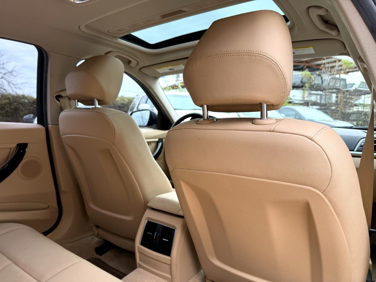 BMW 3-Series 320i Sedan 2016