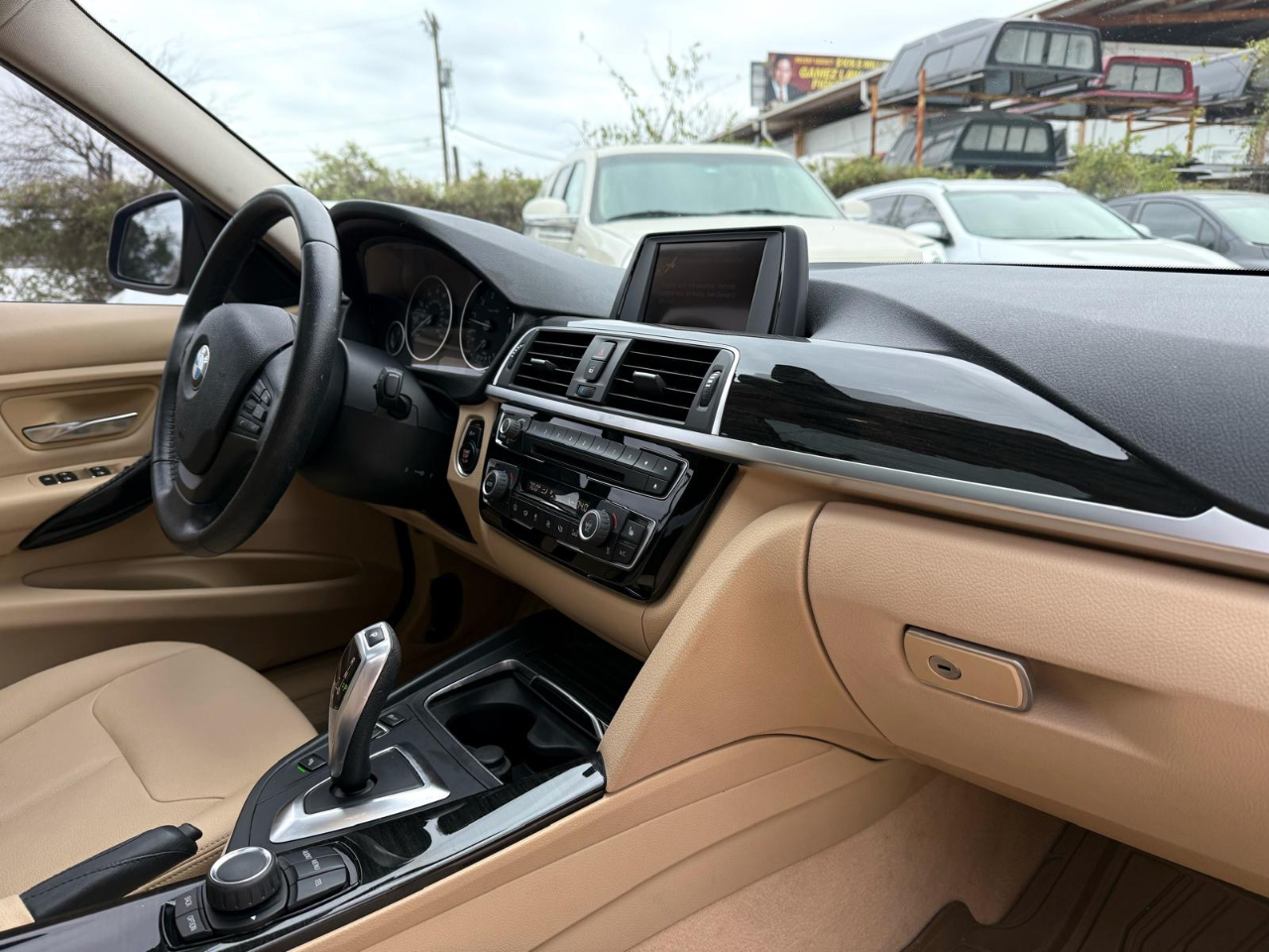 BMW 3-Series 320i Sedan 2016