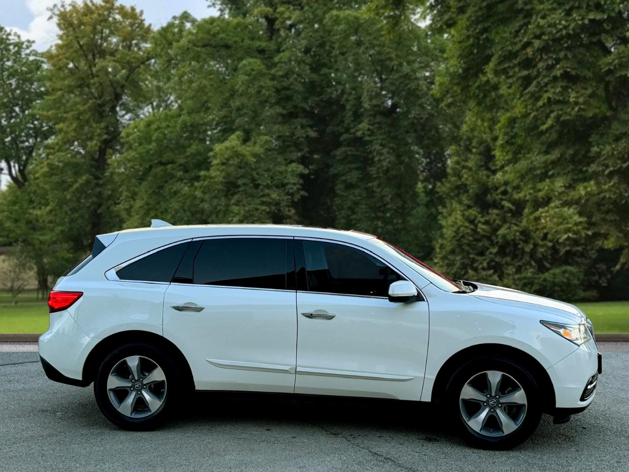 Acura MDX 9-Spd AT 2016