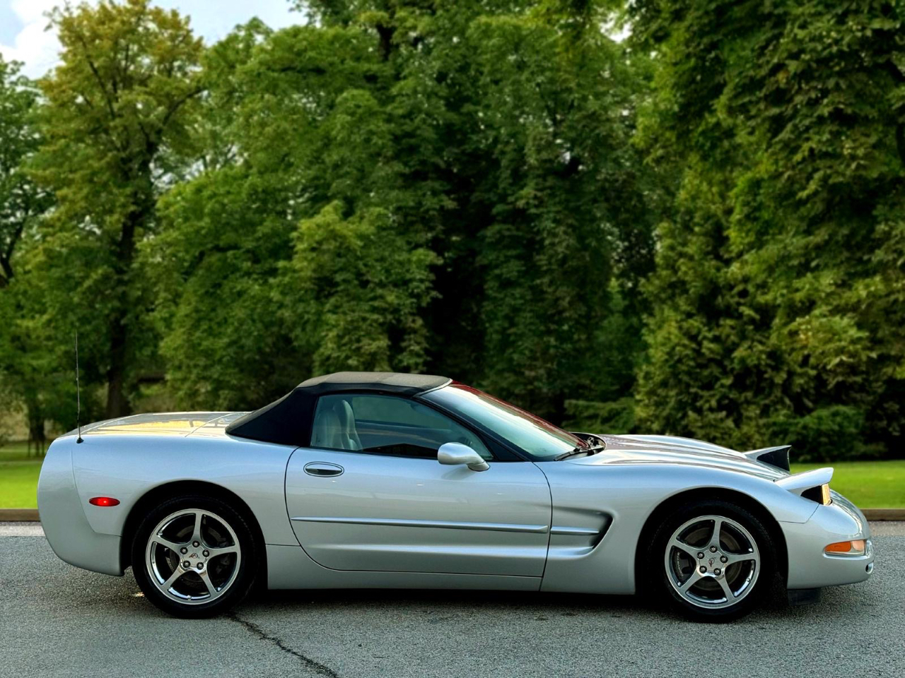Chevrolet Corvette Convertible 2003