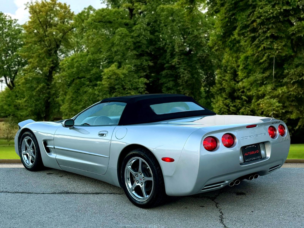 Chevrolet Corvette Convertible 2003