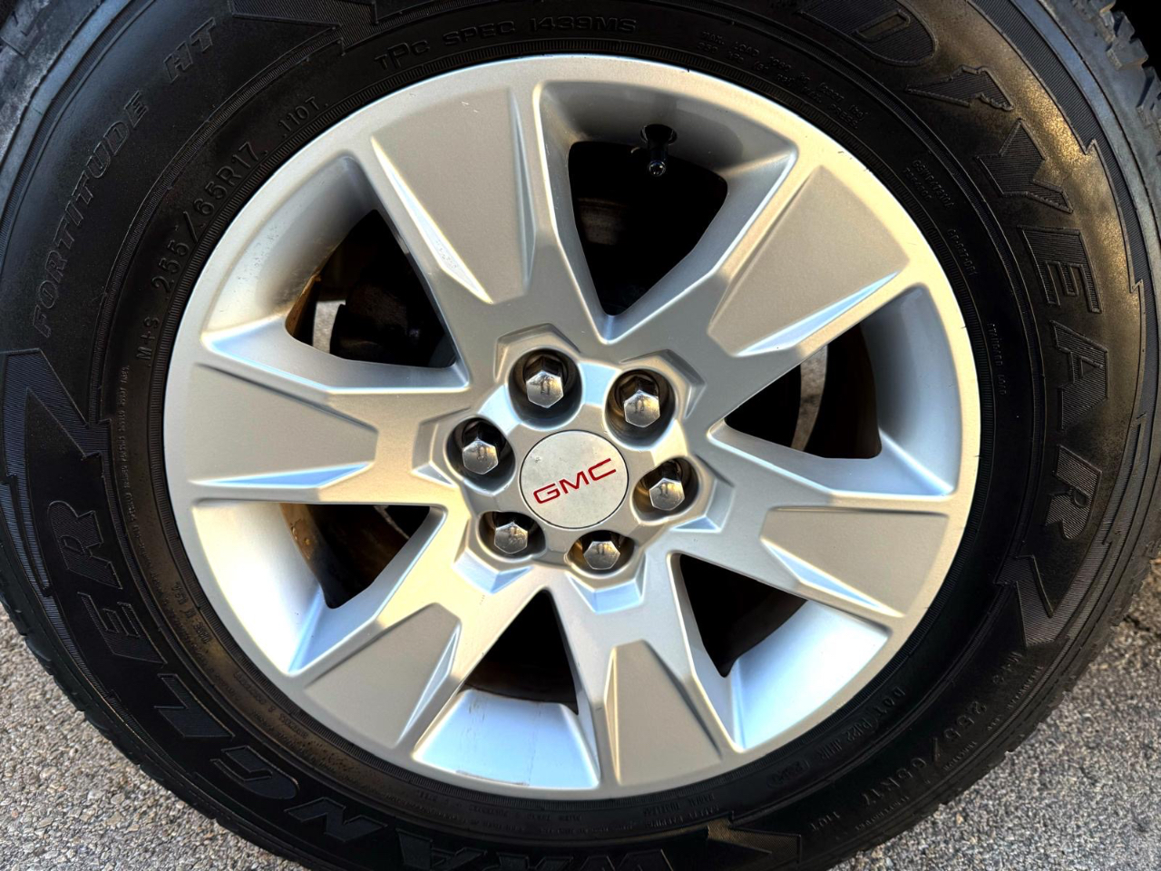 GMC Canyon SLE Crew Cab 2WD Long Box 2016