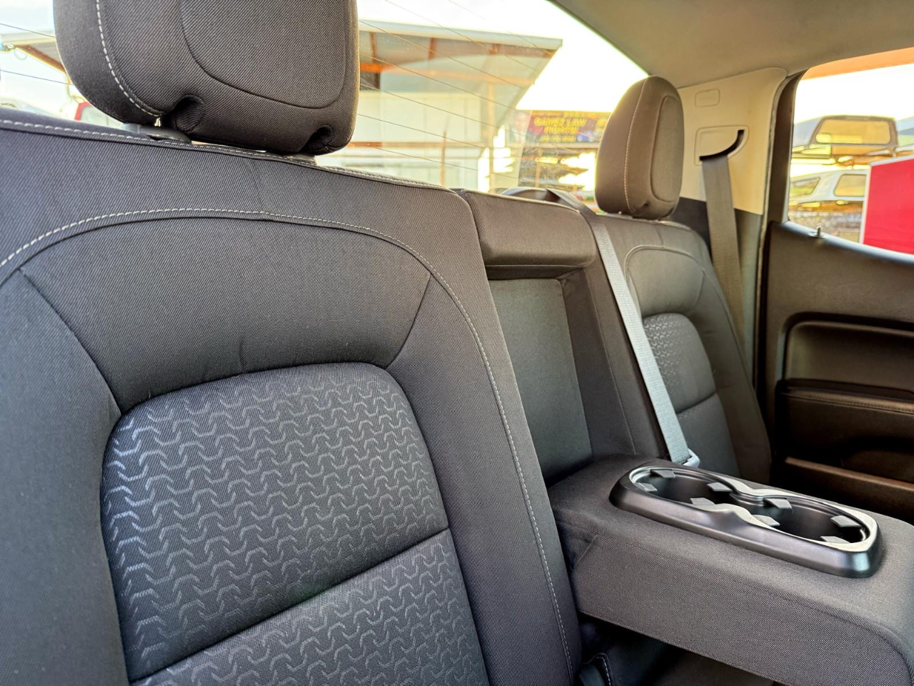 GMC Canyon SLE Crew Cab 2WD Long Box 2016