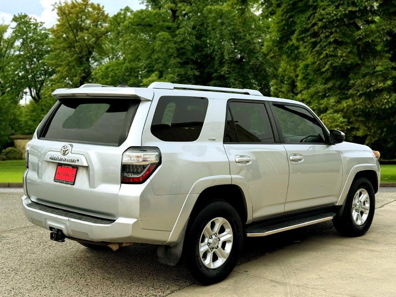 Toyota 4Runner SR5 2WD 2015