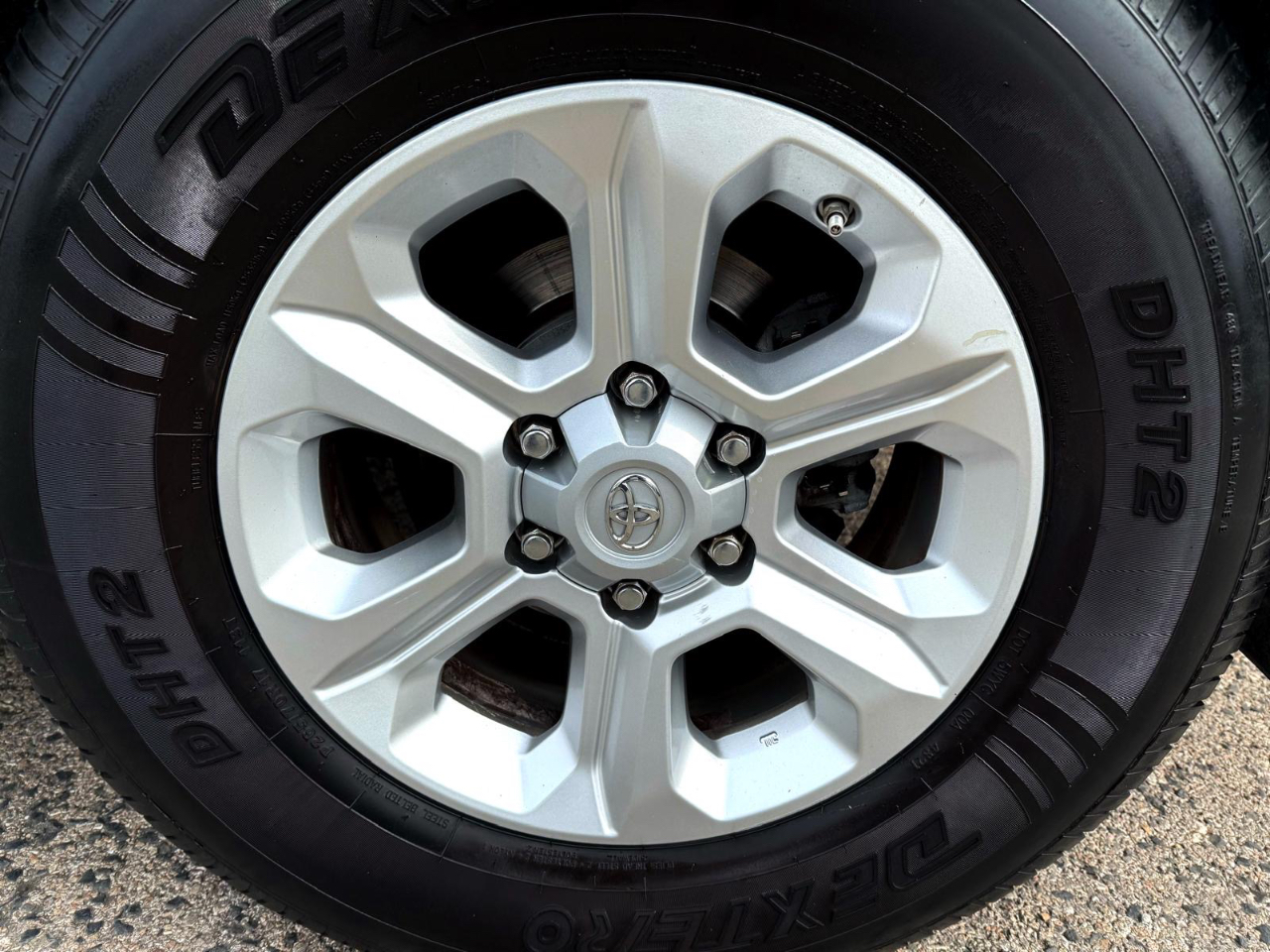 Toyota 4Runner SR5 2WD 2015