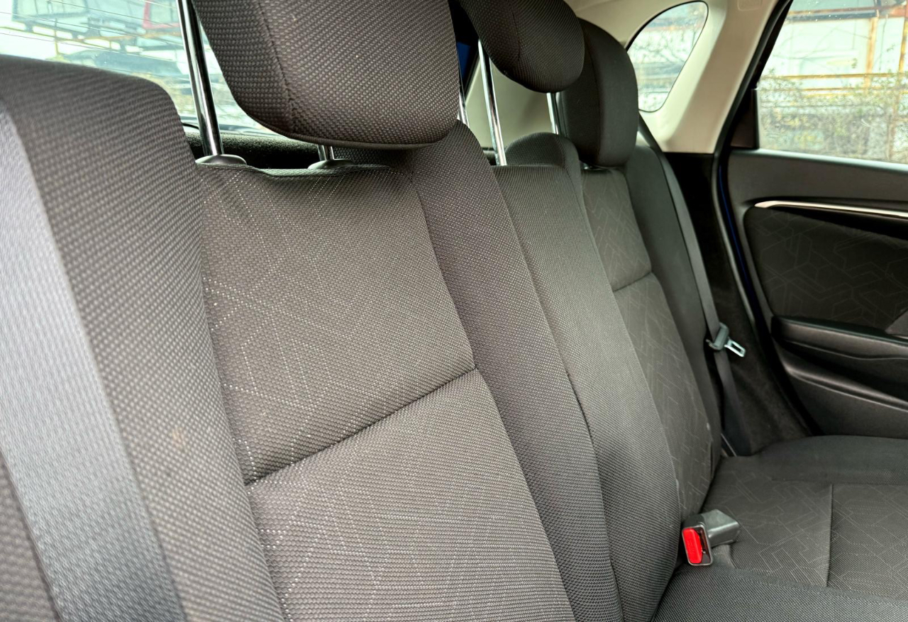 Honda Fit EX 6-Spd MT 2017