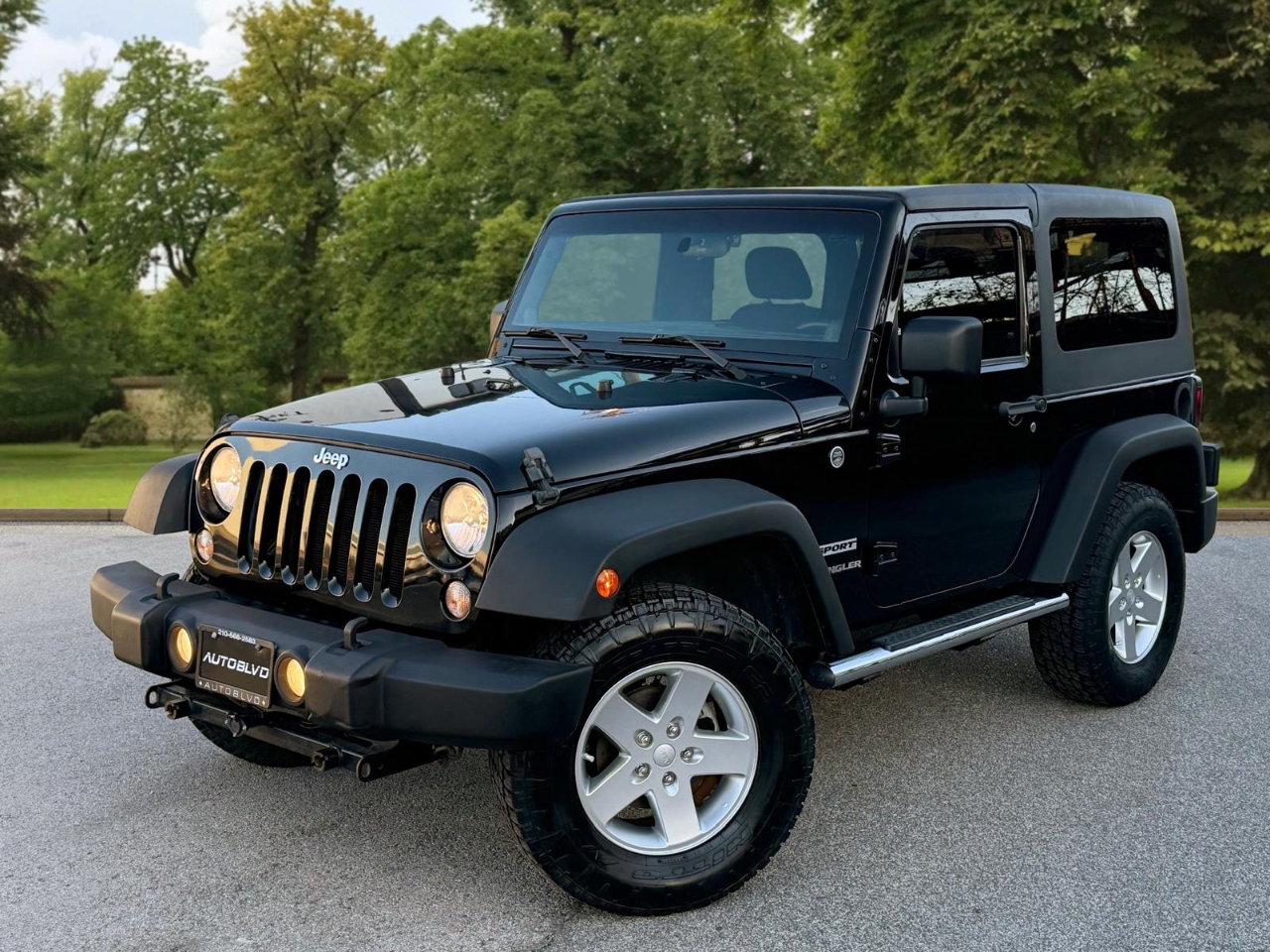 Jeep Wrangler Sport 4WD 2014
