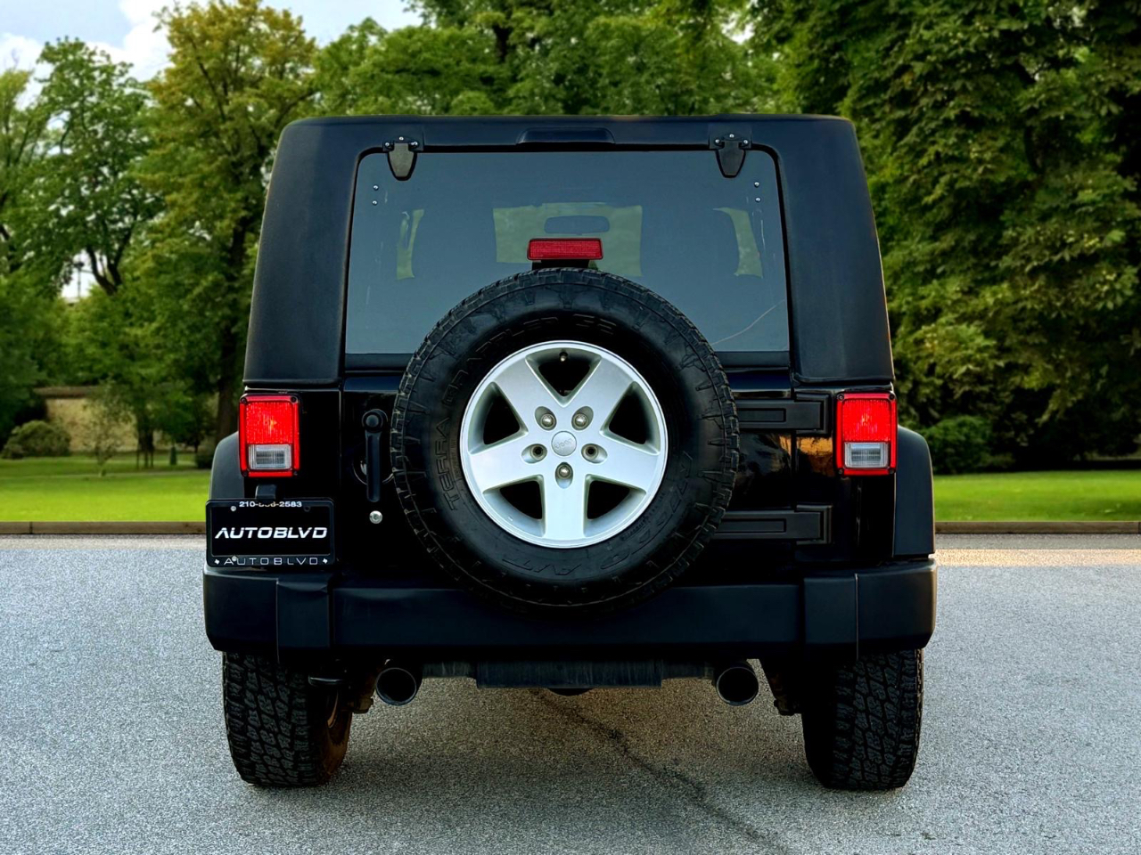 Jeep Wrangler Sport 4WD 2014