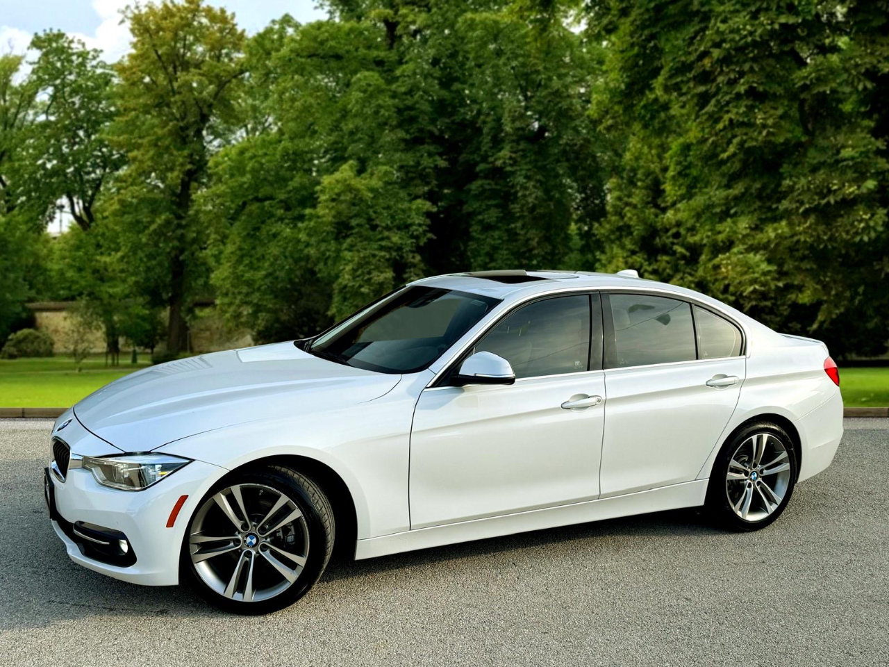 BMW 3-Series 330i SULEV Sedan 2018