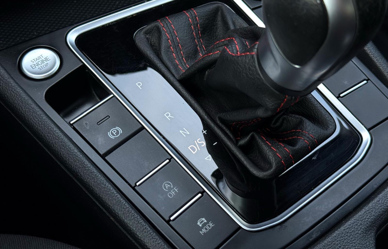 Volkswagen Jetta GLI S 7A 2021