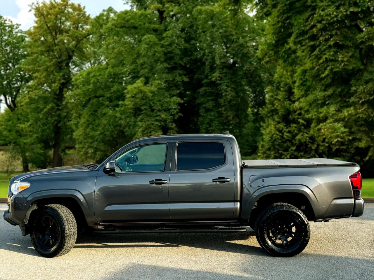 Toyota Tacoma SR5 Double Cab Long Bed I4 6AT 2WD 2018