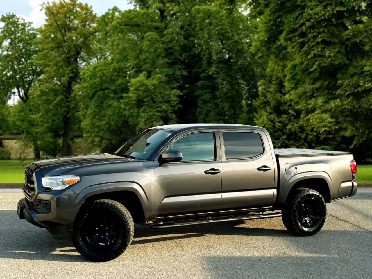 Toyota Tacoma SR5 Double Cab Long Bed I4 6AT 2WD 2018