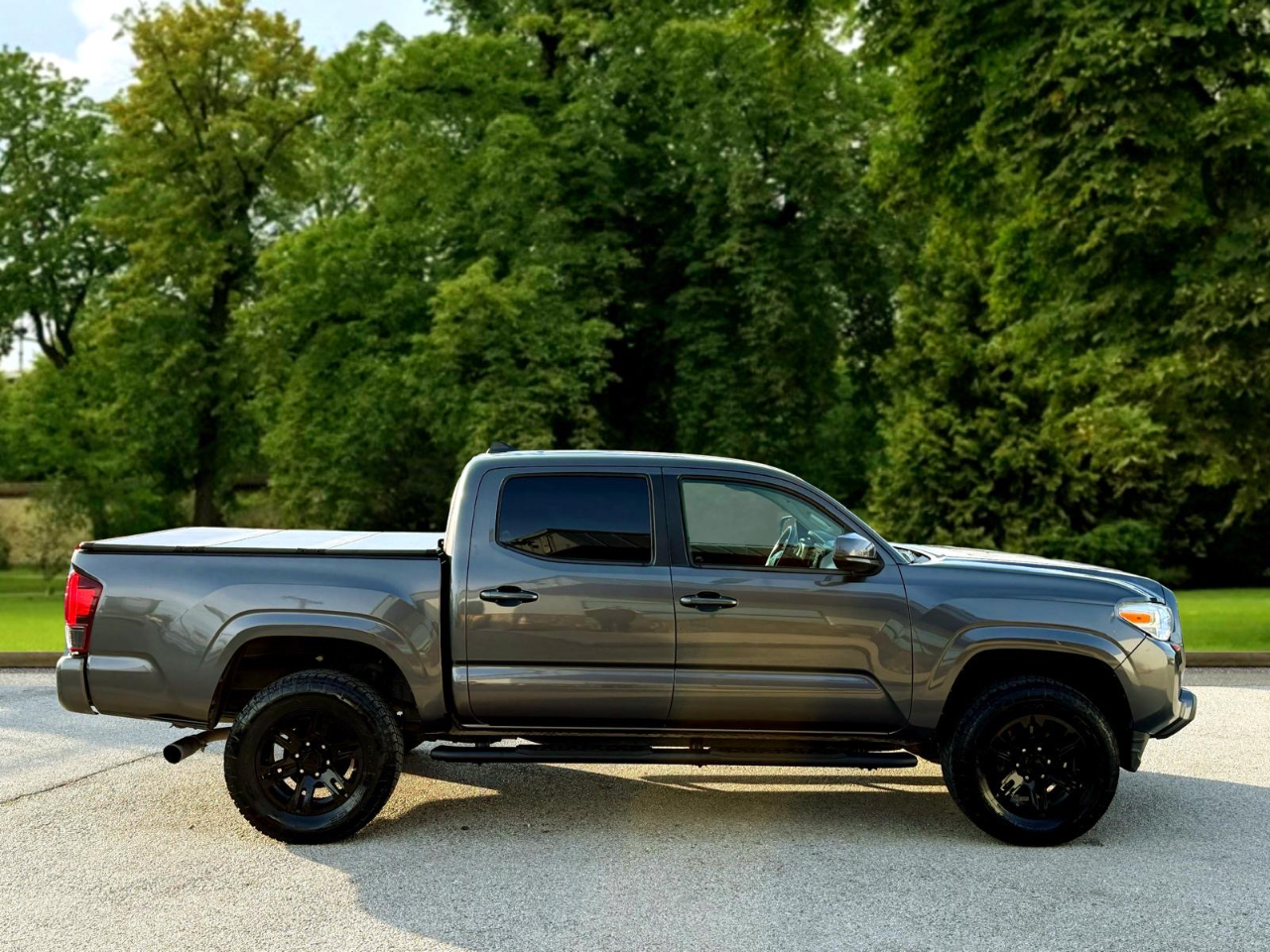 Toyota Tacoma SR5 Double Cab Long Bed I4 6AT 2WD 2018