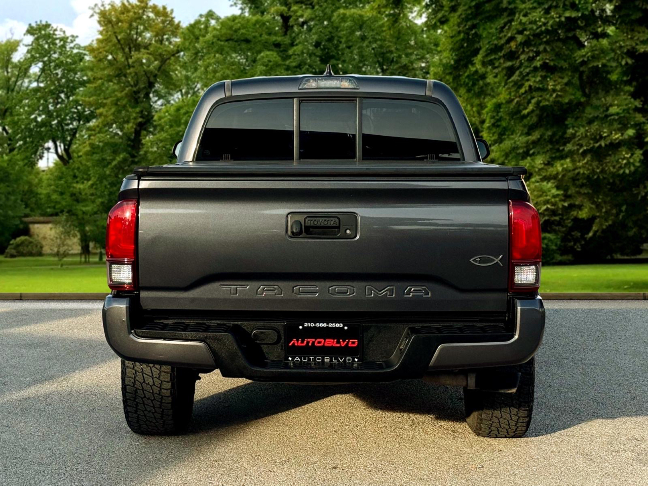 Toyota Tacoma SR5 Double Cab Long Bed I4 6AT 2WD 2018