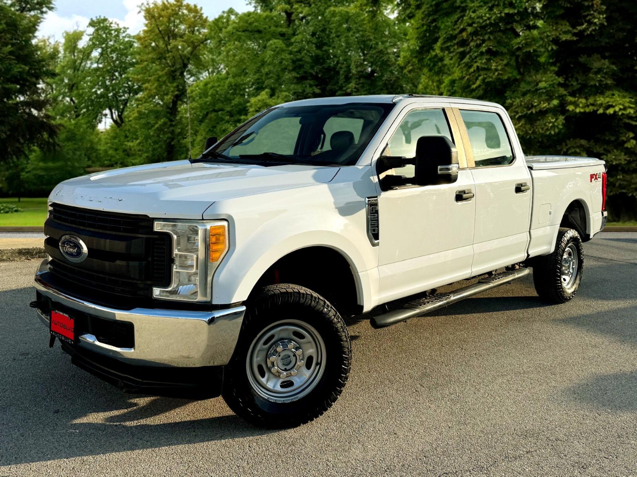 Ford F-250 SD XL Crew Cab 4WD 2017