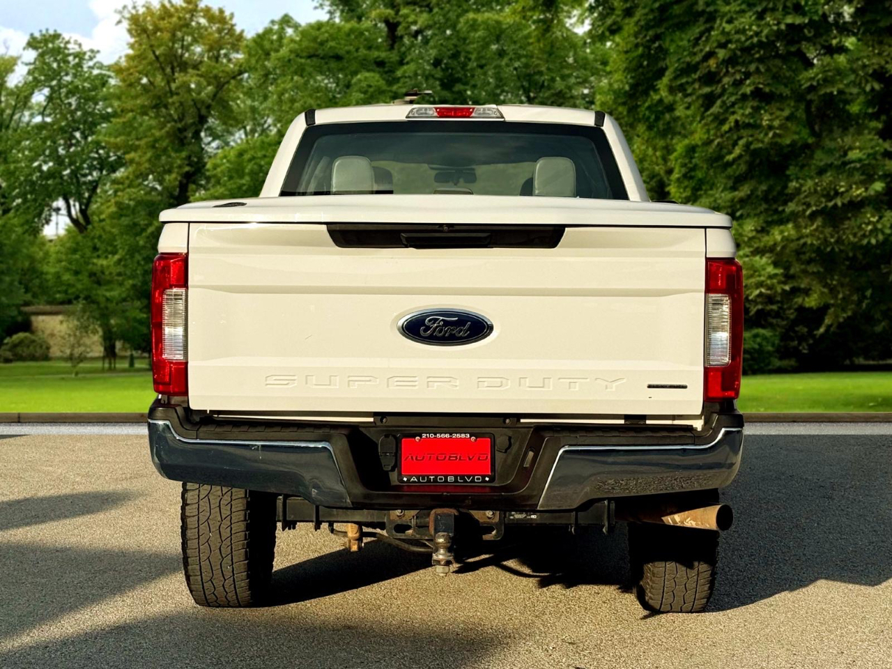 Ford F-250 SD XL Crew Cab 4WD 2017