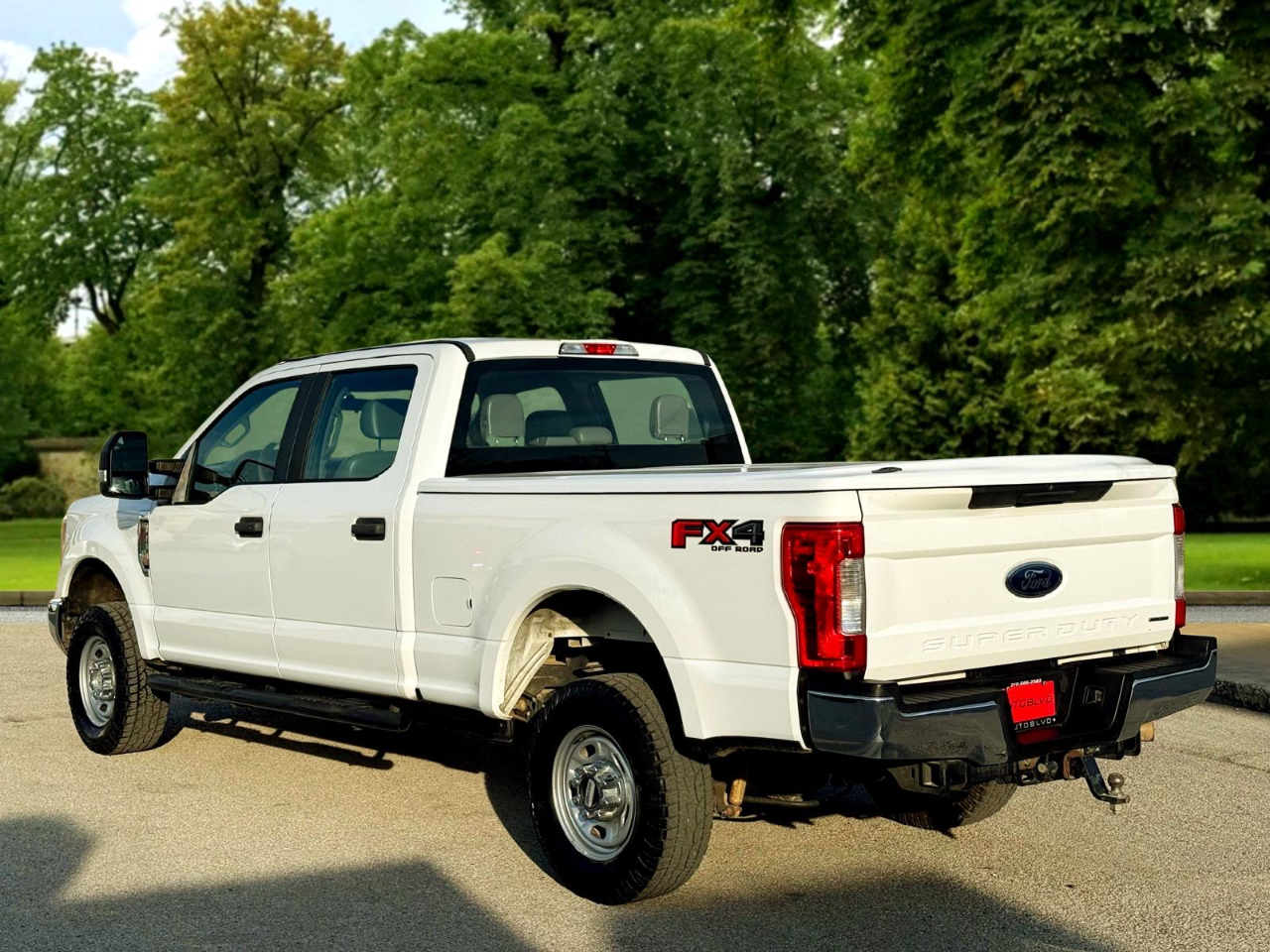 Ford F-250 SD XL Crew Cab 4WD 2017