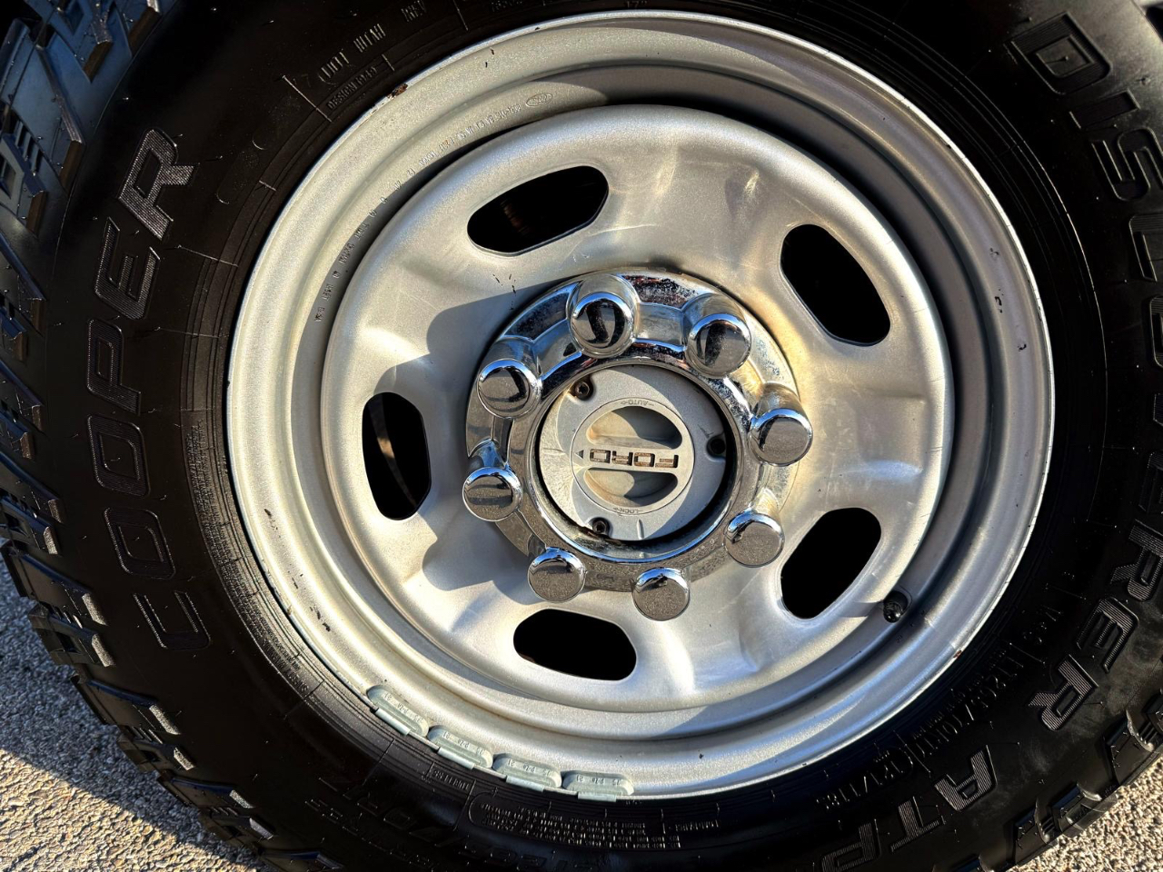 Ford F-250 SD XL Crew Cab 4WD 2017