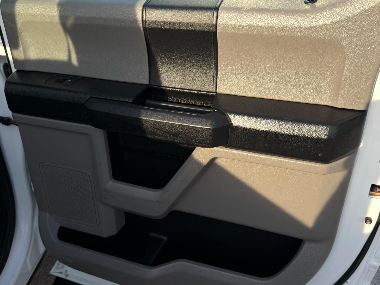 Ford F-250 SD XL Crew Cab 4WD 2017