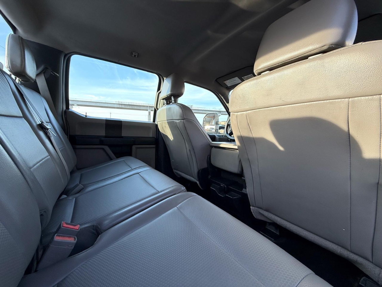 Ford F-250 SD XL Crew Cab 4WD 2017