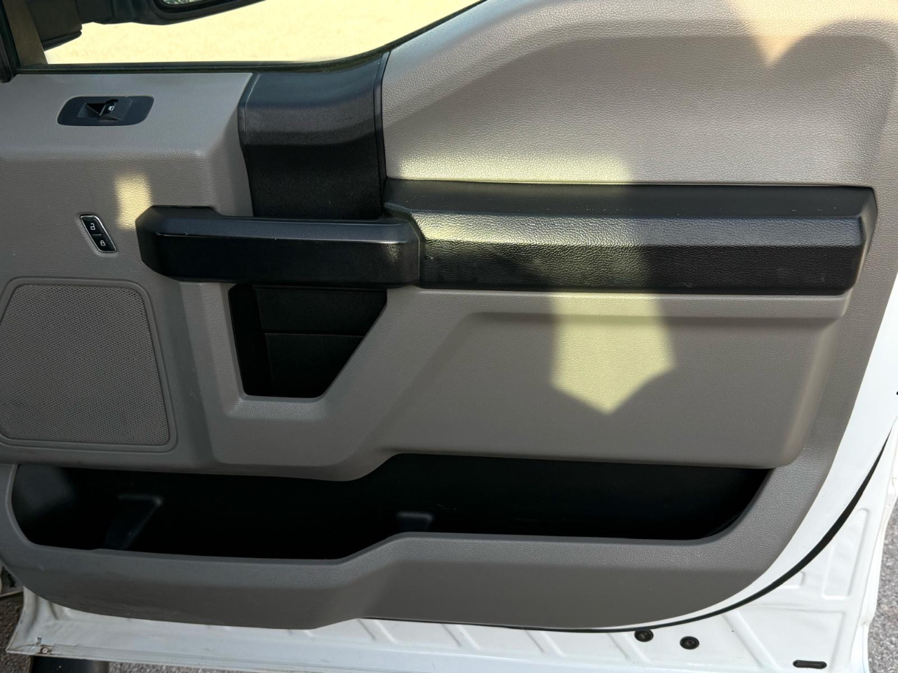 Ford F-250 SD XL Crew Cab 4WD 2017